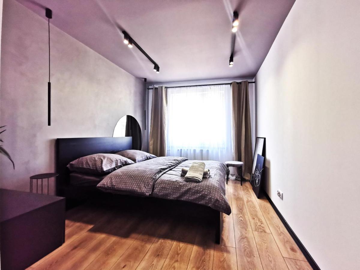 Gliniana Apartment ~ Self Check-In 24H ~ Lift Breslavia Esterno foto